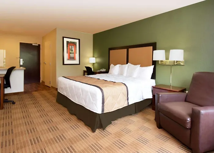 Extended America - Chicago - - Forest Hotel