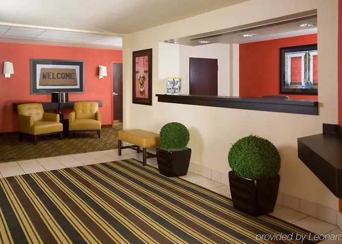 Extended America - Chicago - - Forest 2* Vernon Hills